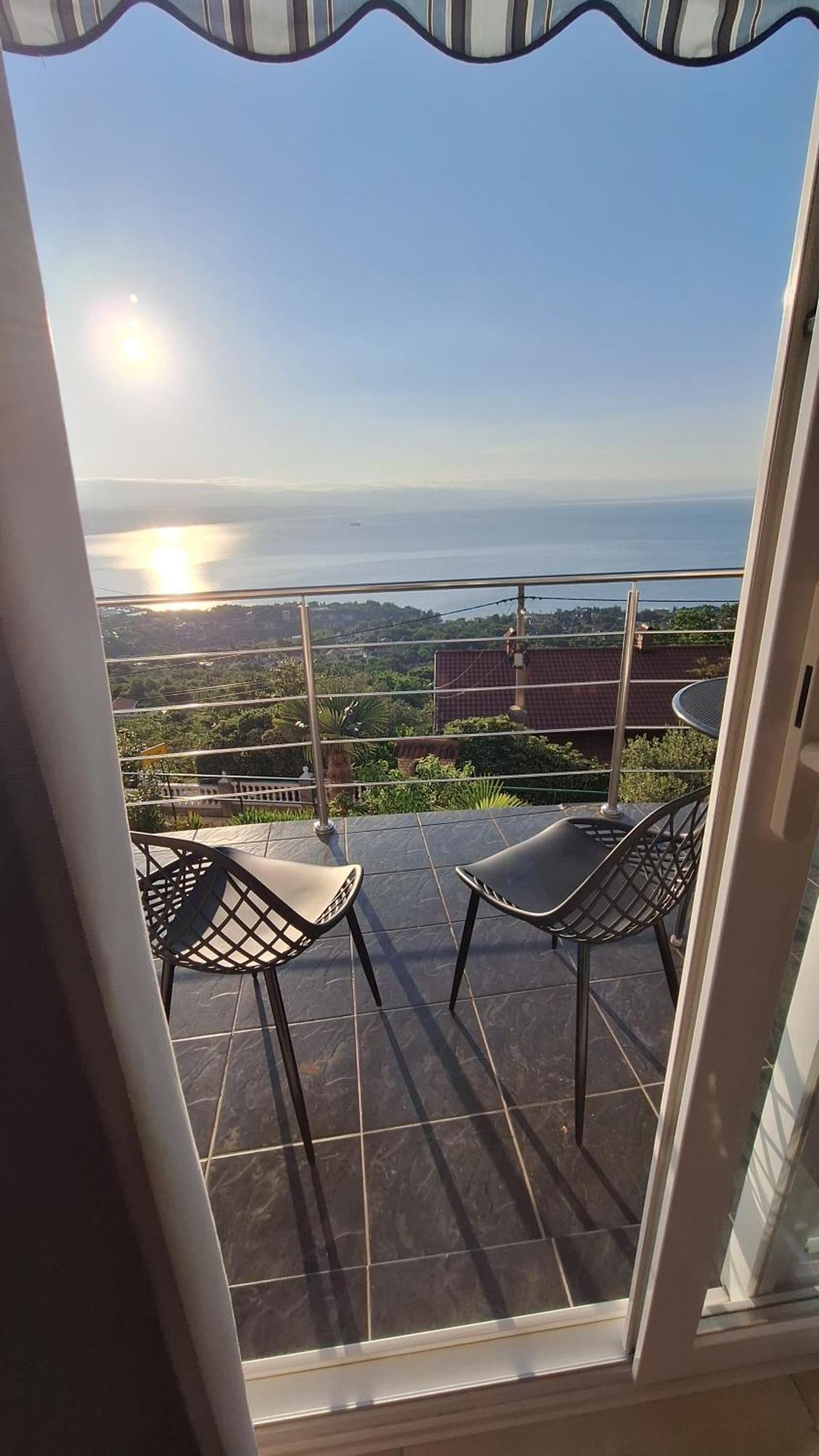 Ferienwohnung Mit 180° Meerblick Dobrec Exterior photo